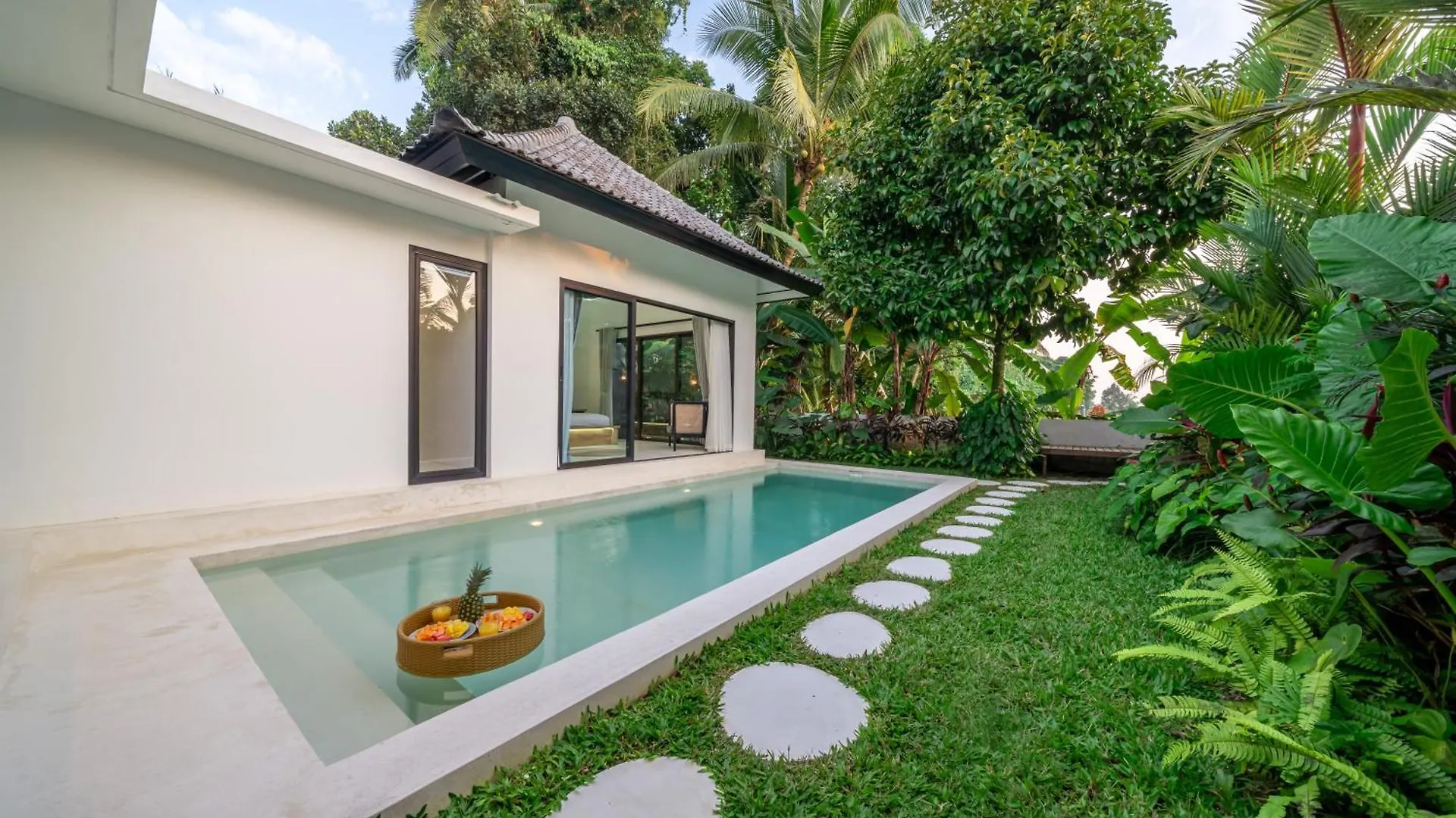 Your Dream Getaway Awaits - Villa In Ubud Offering Unmatched Temple Views!  Ubud (Bali)